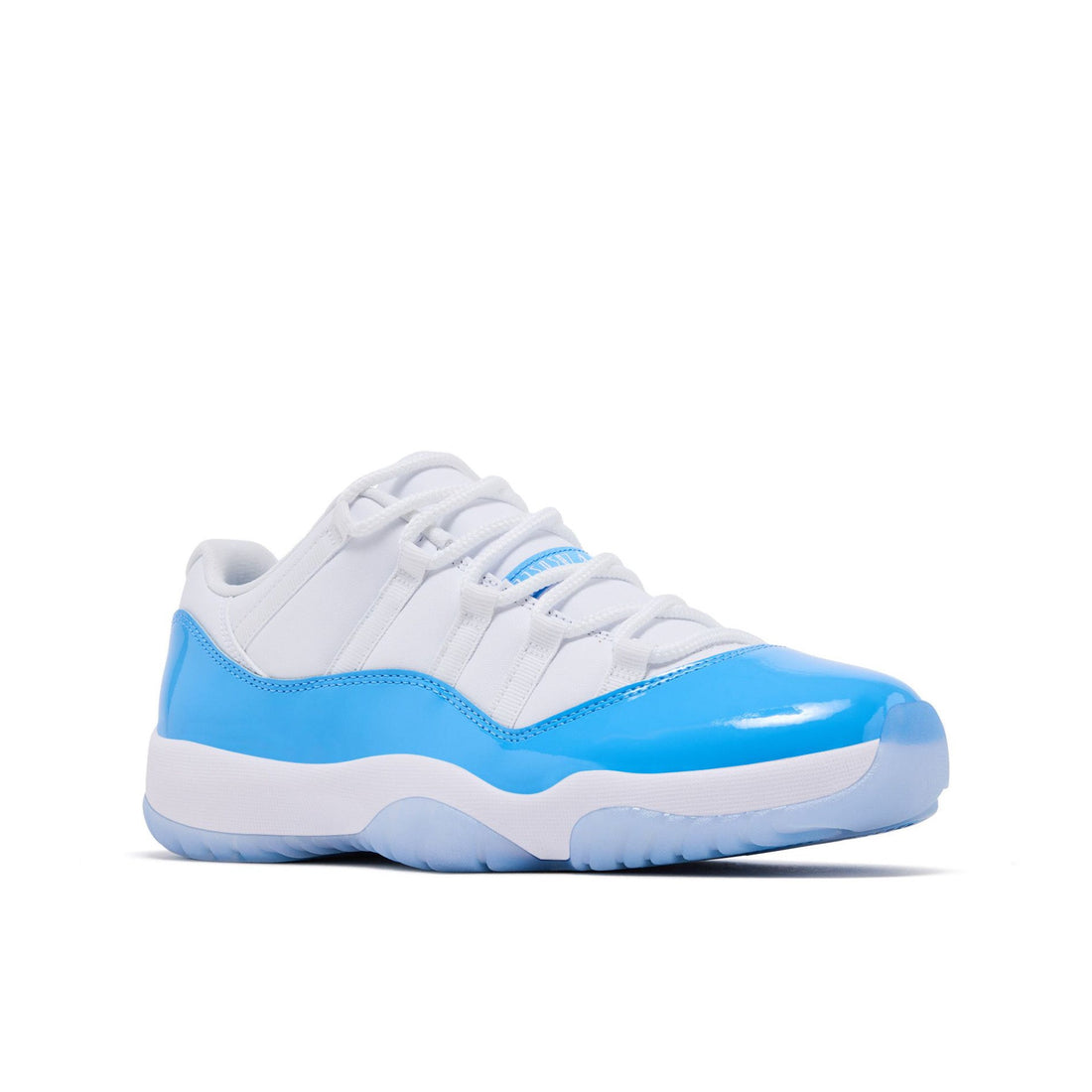 AIR JORDAN 11 RETRO LOW 'UNC' 2026