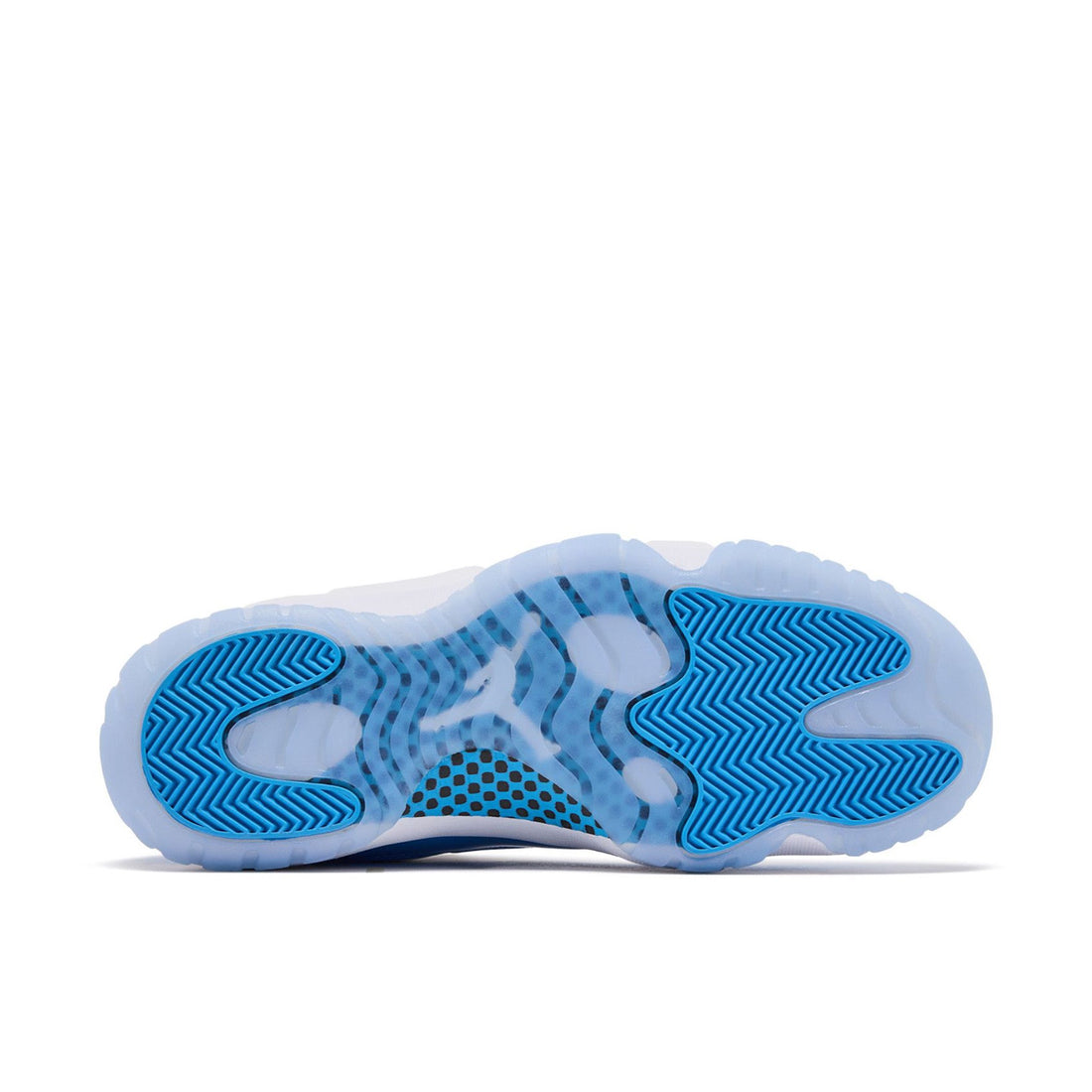 AIR JORDAN 11 RETRO LOW 'UNC' 2026